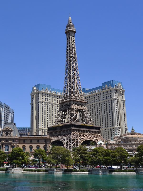Paris Las Vegas, Replica of the Eiffel Tower at the Paris H…