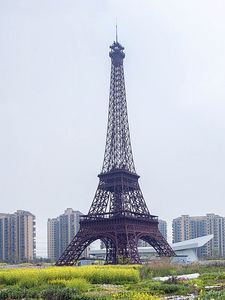 Copies, replicas and reproductions of the Eiffel Tower in China