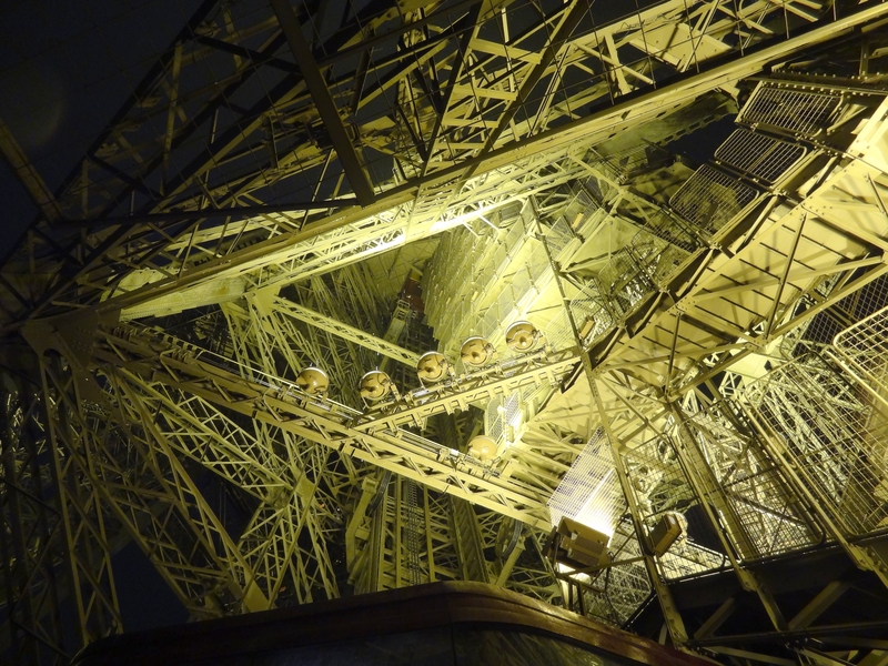 Internal structure of the Eiffel Tower